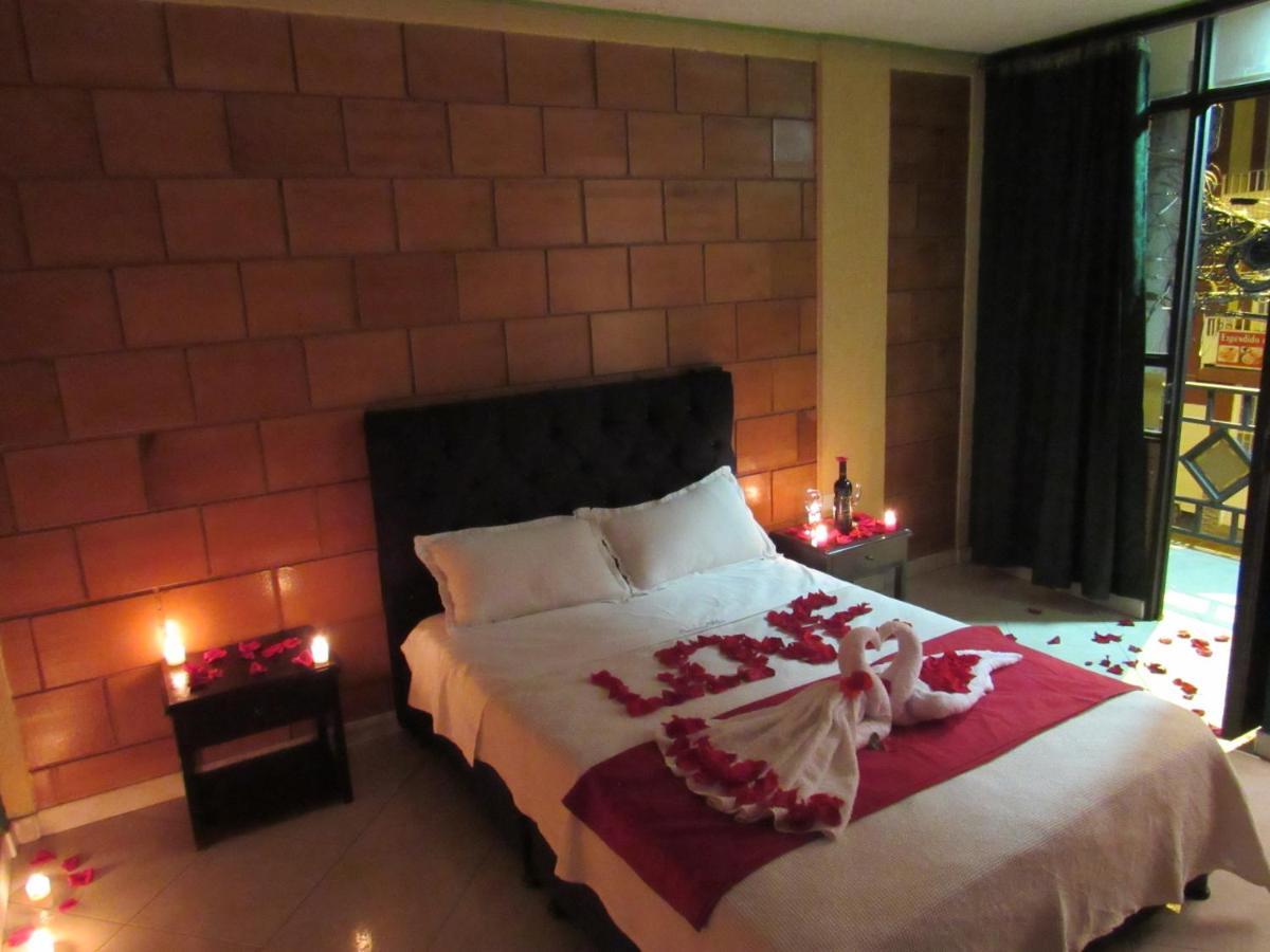 Hotel Ciudad Dulce 莫尼基拉 外观 照片