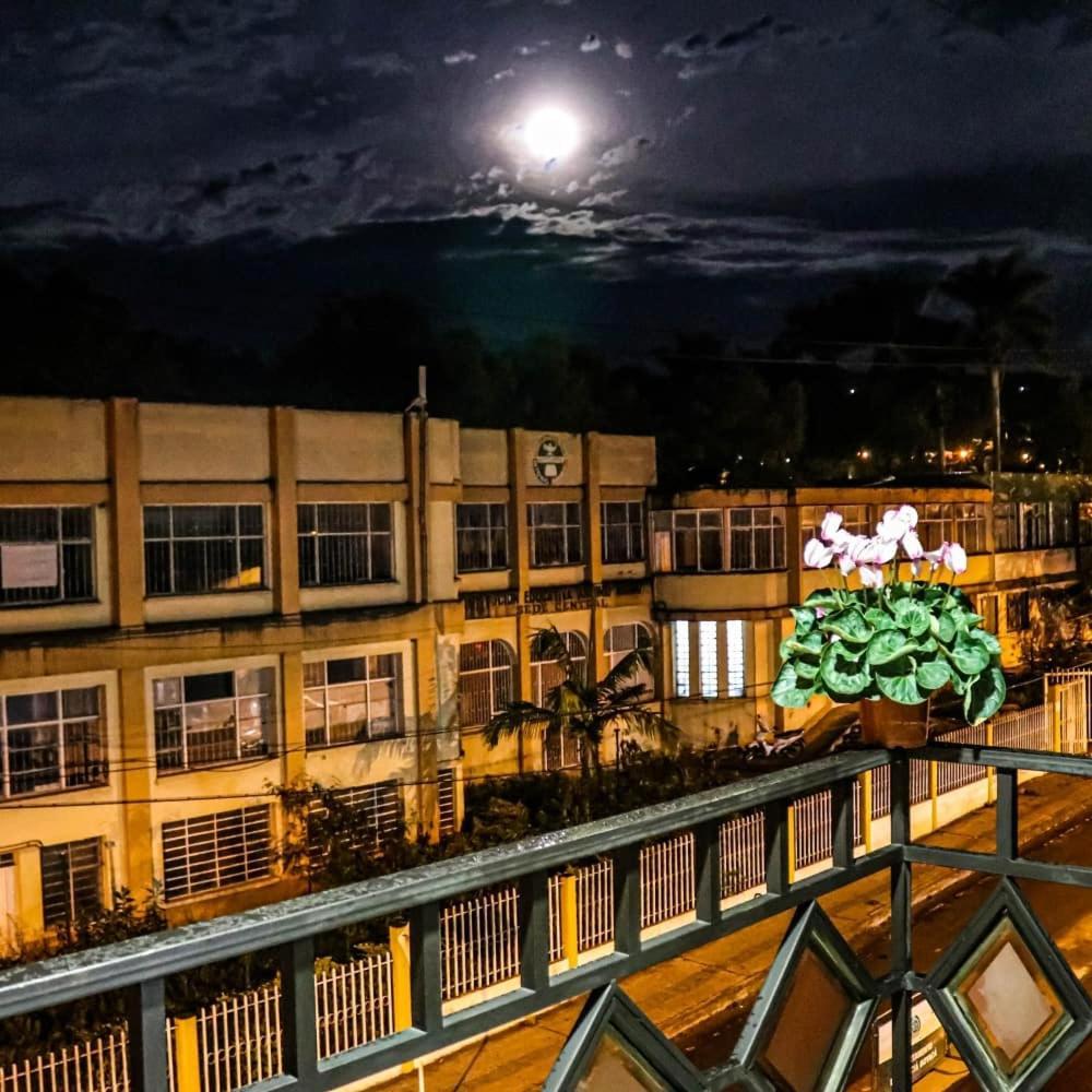 Hotel Ciudad Dulce 莫尼基拉 外观 照片