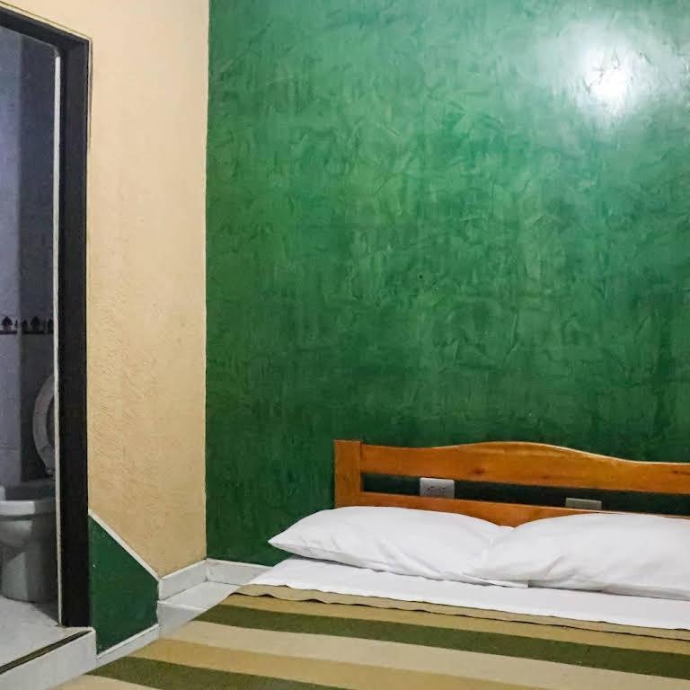 Hotel Ciudad Dulce 莫尼基拉 外观 照片